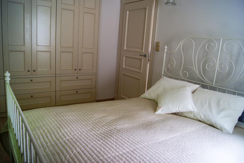 Apartment I *