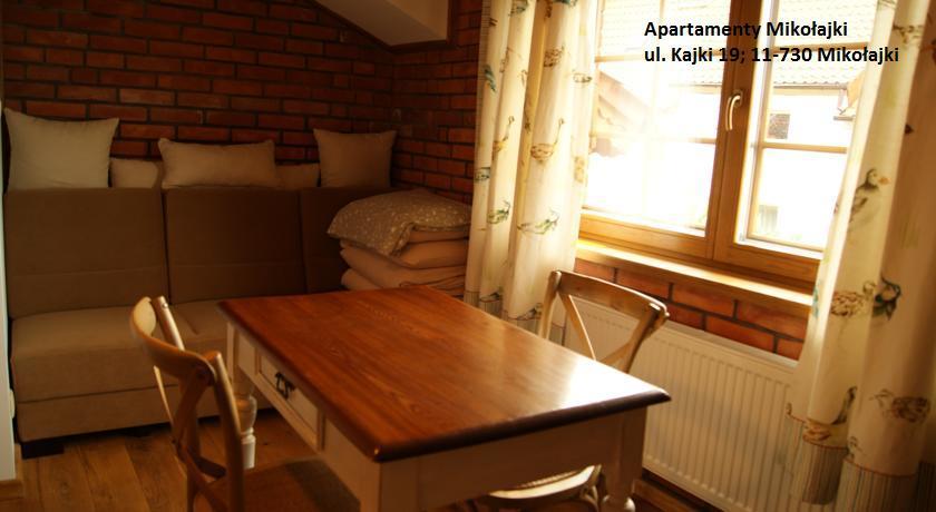 I Apartment *